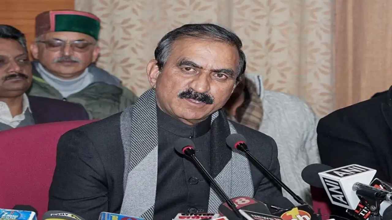 बजट से पहले सीएम सुक्खू का बड़ा ऐलान, क्या हिमाचल में बंद हो जाएंगी योजनाएं और पेंशन? जानें पूरा सच CM Sukhu