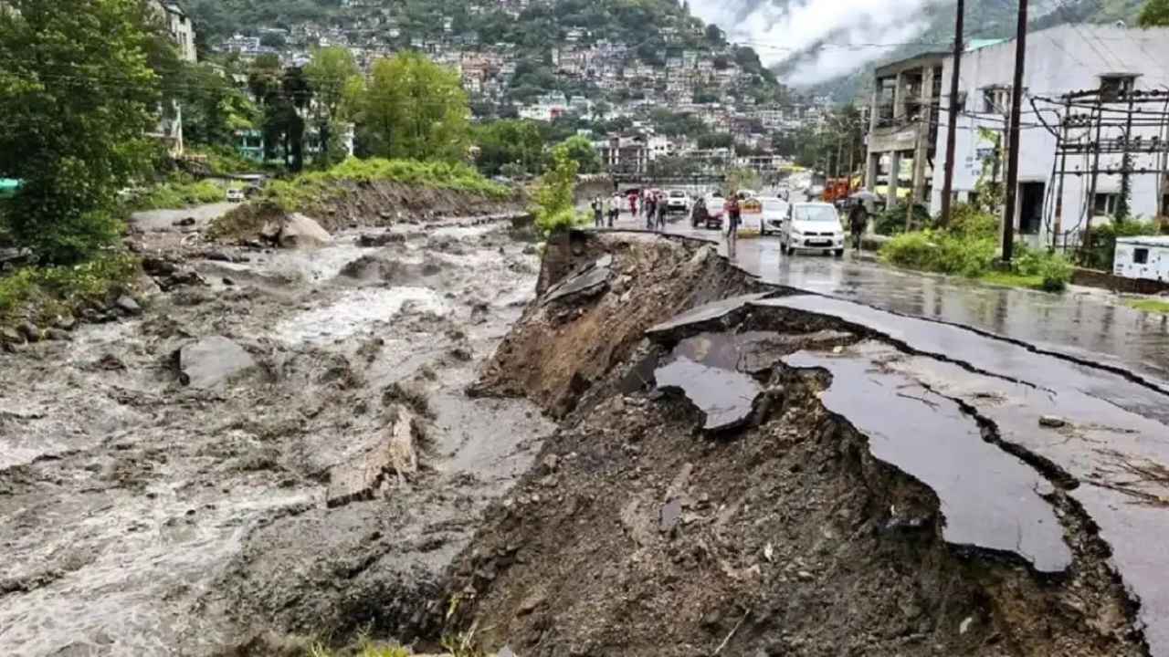 हिमाचल में मौत बनकर बरसते बादलों पर अब विज्ञान रखेगा नजर: 48 जगहों पर बिछेगा तकनीक का जाल, क्या अब बच पाएगी आपकी जान? Cloud Burst