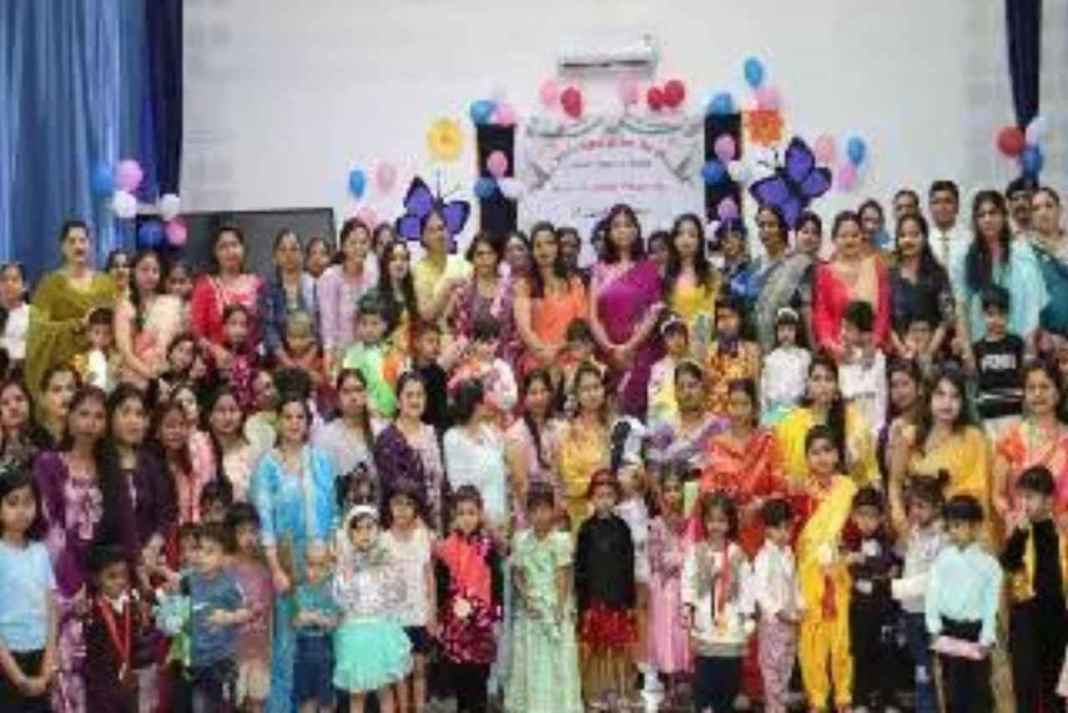 रैपिड एक्शन फोर्स परिसर में मॉन्टेसरी स्कूल का वार्षिकोत्सव, बच्चों ने सांस्कृतिक प्रस्तुतियों से मोहा मन Dehradun News