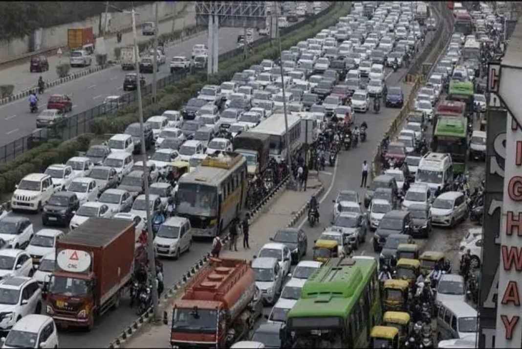 दिल्ली में 66 लाख पुराने वाहन हटाए गए, फिर भी कुल गाड़ियां 87.6 लाख के पार Delhi News Pollution News