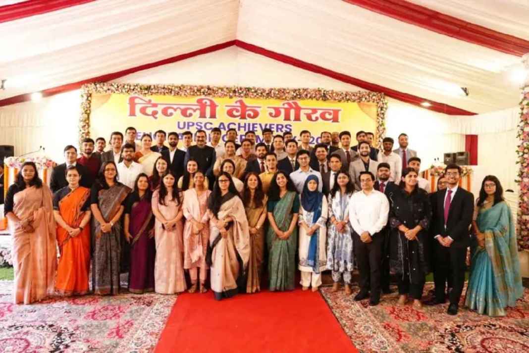 दिल्ली के गौरव: यूपीएससी अचीवर्स को रेखा गुप्ता ने किया सम्मानित, मुख्यमंत्री बोलीं- यह सफलता पूरे समाज के लिए प्रेरणा Delhi News UPSC Achievers
