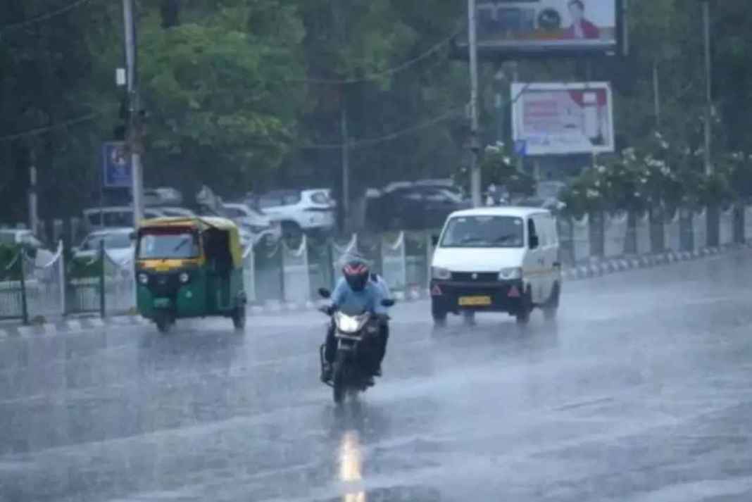 Delhi Weather Rain Update