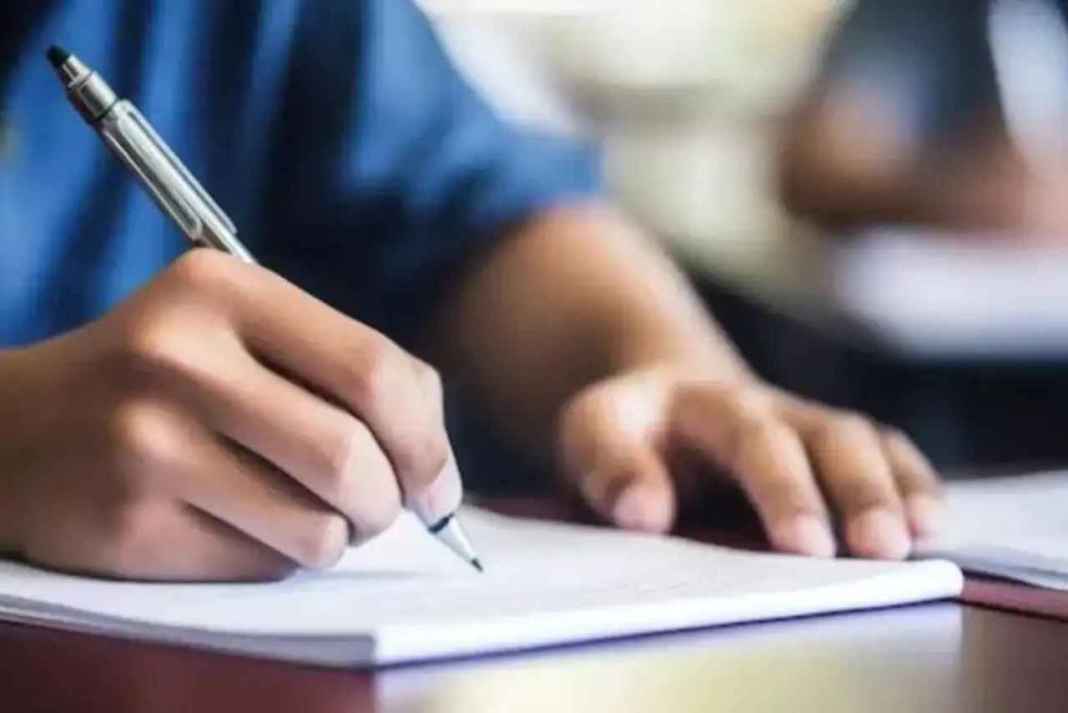 उत्तराखंड के सरकारी स्कूलों में हुआ चमत्कार! 4 साल में बदल गई लाखों बच्चों की तकदीर, जानिए कैसे? Education in Uttarakhand
