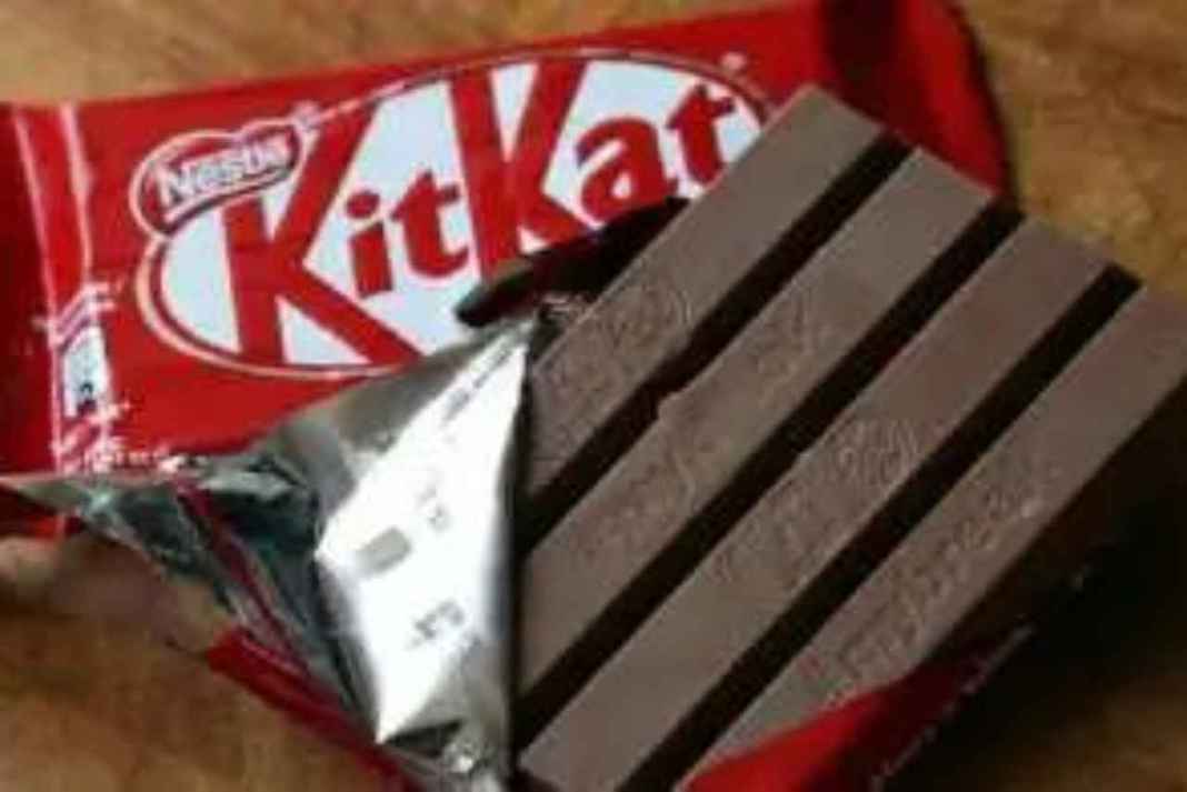 यूरोप में चॉकलेट की बड़ी चोरी: 12 टन KitKat बार हुआ गायब, Nestle ने दी चौंकाने वाली प्रतिक्रिया Europe News