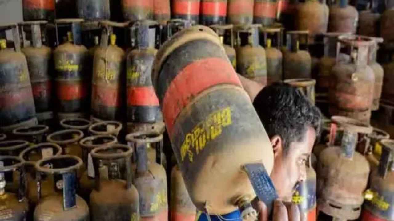 India News  Business News 