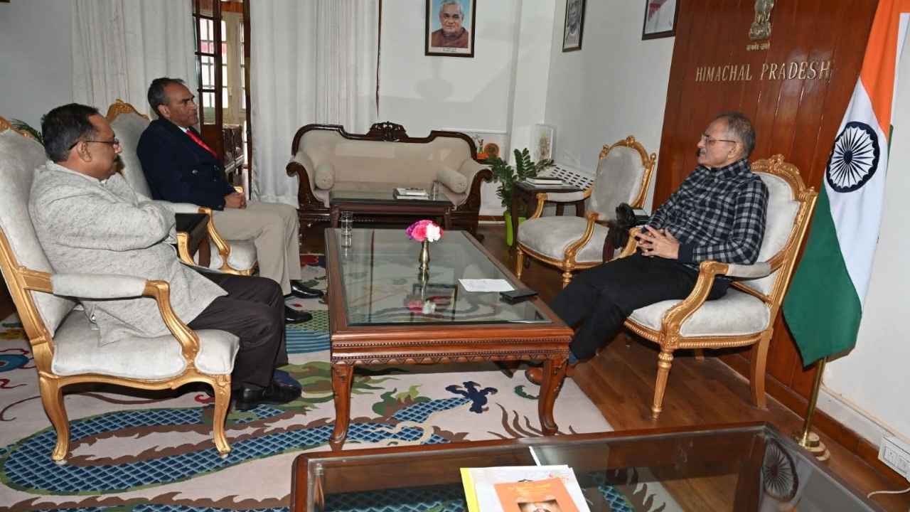 राजभवन में बड़ी हलचल: नए राज्यपाल से मिले मुख्य सचिव और DGP, जयराम ठाकुर की मुलाकात ने बढ़ाई सियासी गर्मी! Kavinder Gupta