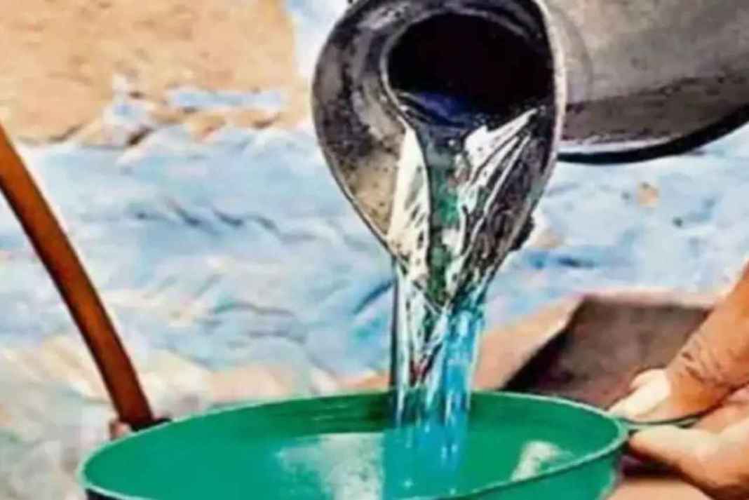गैस सिलेंडर का संकट? मोदी सरकार ने जारी किया 48,000 किलोलीटर मिट्टी का तेल, पर राज्यों ने फेरा मुंह! Kerosene Oil