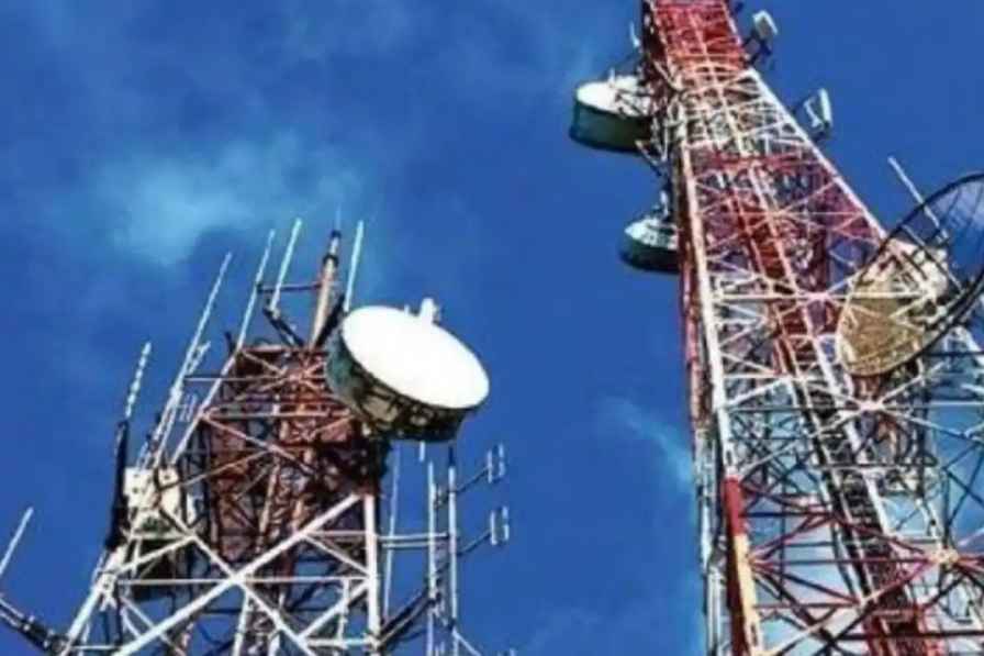 पहाड़ों का सन्नाटा चीर कर पहुंची 5G की गूंज, उत्तराखंड के 16 हजार गांवों की बदल गई तकदीर! Mobile Towers in Uttarakhand