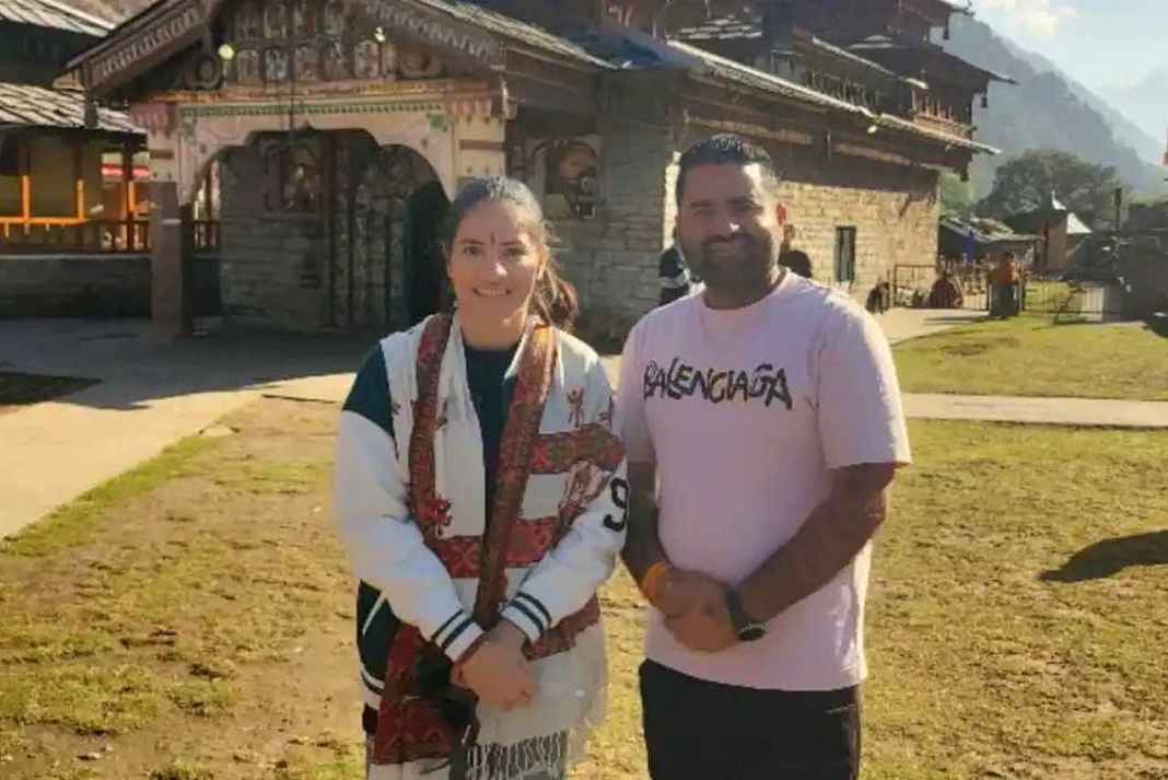 वर्ल्ड कप जीतने के बाद आधी रात को इस रहस्यमयी मंदिर क्यों पहुंचीं स्टार क्रिकेटर रेणुका ठाकुर? Renuka Singh Thakur