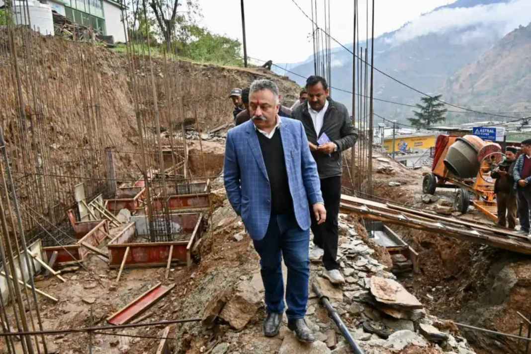 7% से 99% का सफर: हिमाचल की शिक्षा व्यवस्था में आया बड़ा बदलाव, मंत्री रोहित ठाकुर ने छात्रों को दी बड़ी सौगात Rohit Thakur