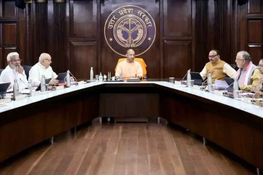 यूपी में लॉजिस्टिक्स सेक्टर में ₹800 करोड़ का निवेश, 8 नई परियोजनाओं को मंजूरी, कुल निवेश ₹12,900 करोड़ पार UP News Logistics Sector