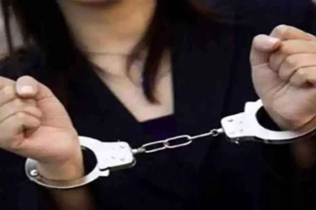 कुल्लू में हाई वोल्टेज ड्रामा: लुधियाना का युवक शराब में धुत, साथ मिली बिना पासपोर्ट वाली युगांडा की महिला Yuganda Woman Arrested in Kullu