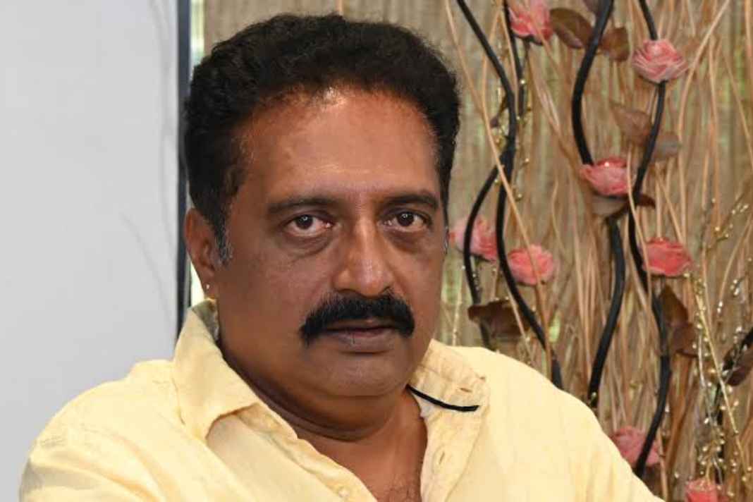 Prakash Raj: रामायण पर विवादित टिप्पणी से बुरी तरह फँसे दिग्गज एक्टर, पुलिस में दर्ज हुई शिकायत Actor Prakash Raj
