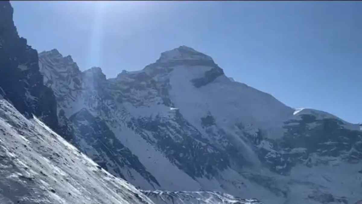 आदि कैलाश और ओम पर्वत यात्रा: इनर लाइन परमिट के लिए धारचूला में काउंटर शुरू, जानें जरूरी नियम Adi Kailash
