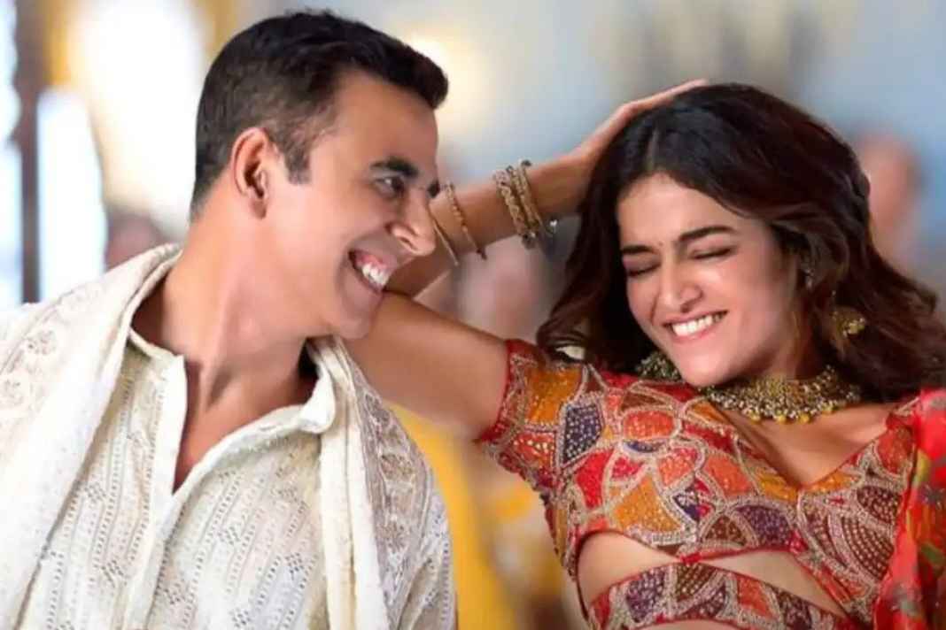 अक्षय कुमार और वामिका गब्बी के बीच 26 साल का फासला: बॉलीवुड में ‘एज गैप’ पर छिड़ी नई बहस, क्या 90s के स्टार्स छोड़ेंगे पीछा? Akshay Kumar