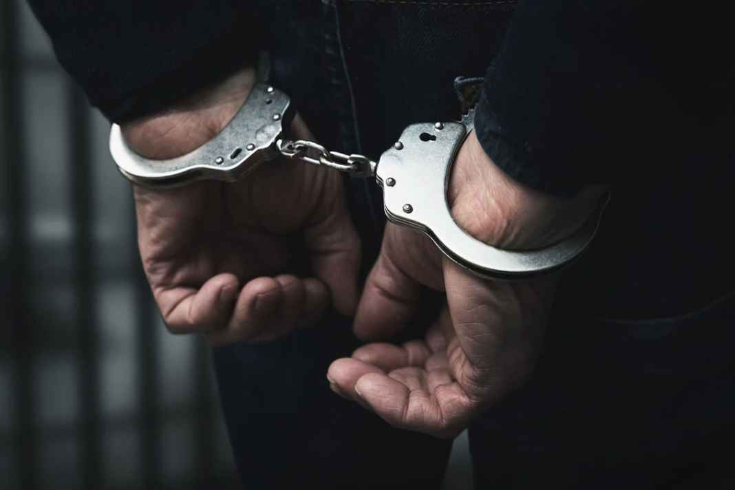 चम्बा में कूरियर से आ रही थी ‘मौत की खेप’, मुंबई ड्रग्स रैकेट का भंडाफोड़, 2 तस्कर गिरफ्तार Arrested