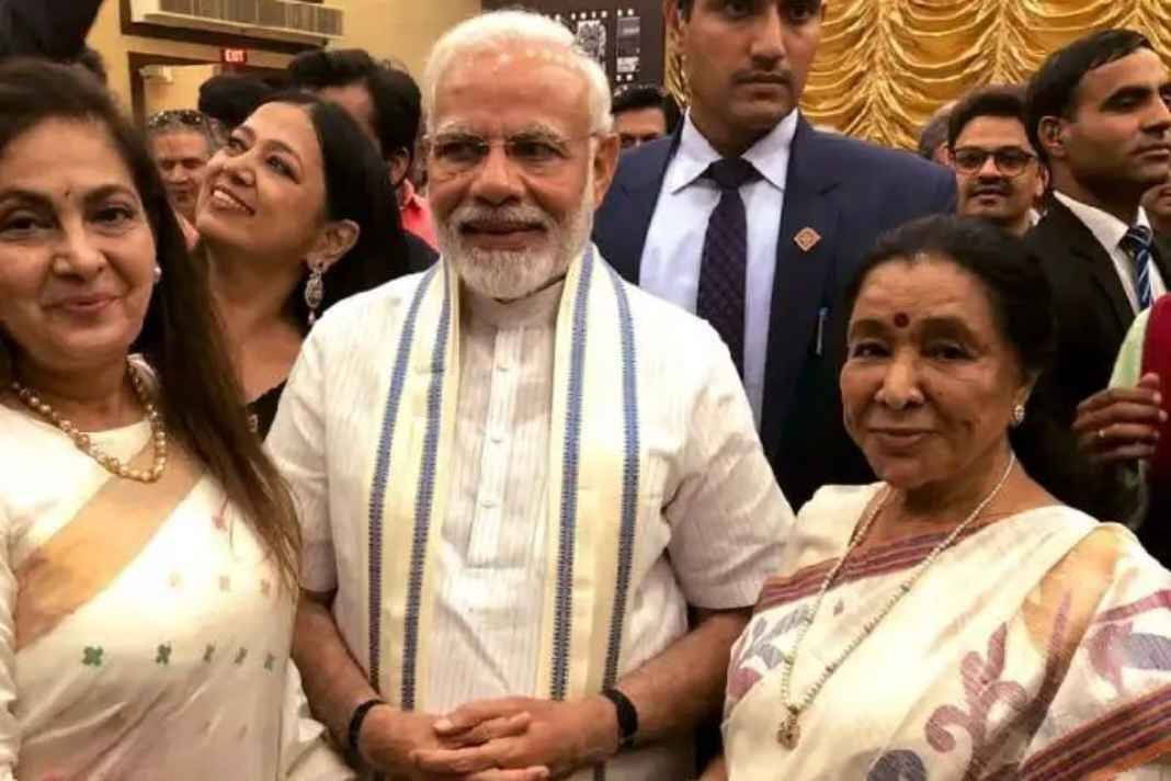 आशा भोंसले को अस्पताल में भर्ती, पीएम मोदी ने की सेहत के लिए प्रार्थना; परिवार ने कार्डियक अरेस्ट की अफवाह का खंडन किया Asha Bhosle PM Modi