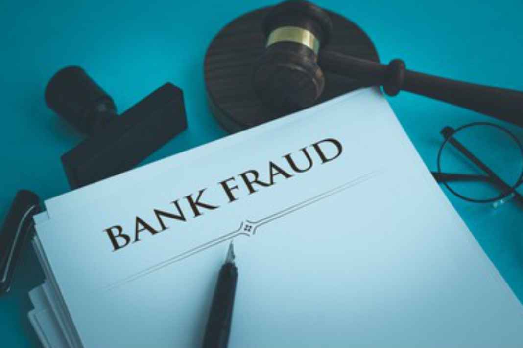हिमाचल प्रदेश: बिना हस्ताक्षर किए बैंक लोन का गारंटर बना 72 वर्षीय बुजुर्ग, फोन आते ही उड़े होश Bank Fraud