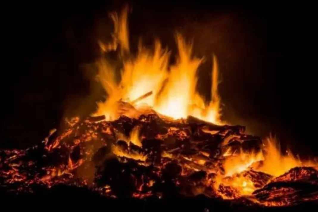 बिहार के चंपारण में शोक: समाजसेवी रुपेश पाण्डेय की माता सरोज पांडेय का निधन, लंबे समय से थीं बीमार Bihar news social worker
