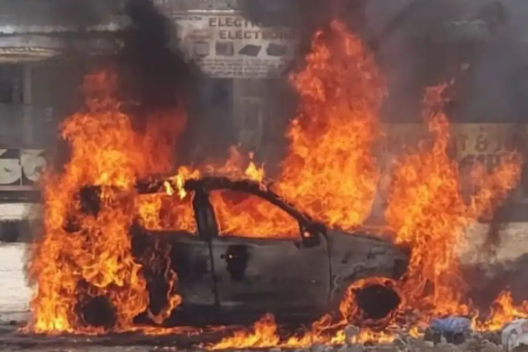 Cars Burns