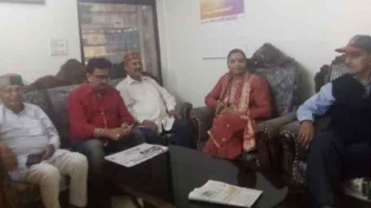 Congress leaders from Sujanpur during ticket announcement