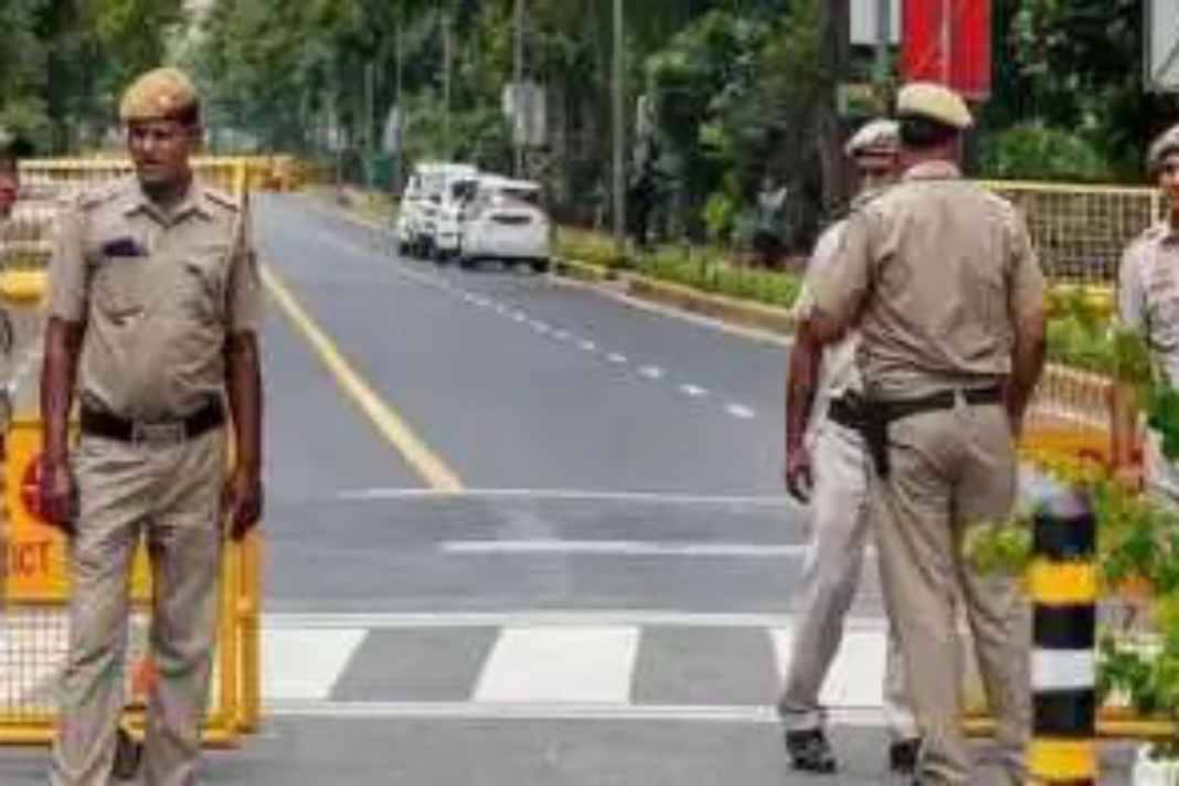 दिल्ली में ‘खिलौने’ से बड़ी तबाही की साजिश! स्पेशल सेल ने दबोचे जैश के दो खूंखार आतंकी, टल गया लाल किले जैसा खौफनाक मंजर Delhi Police