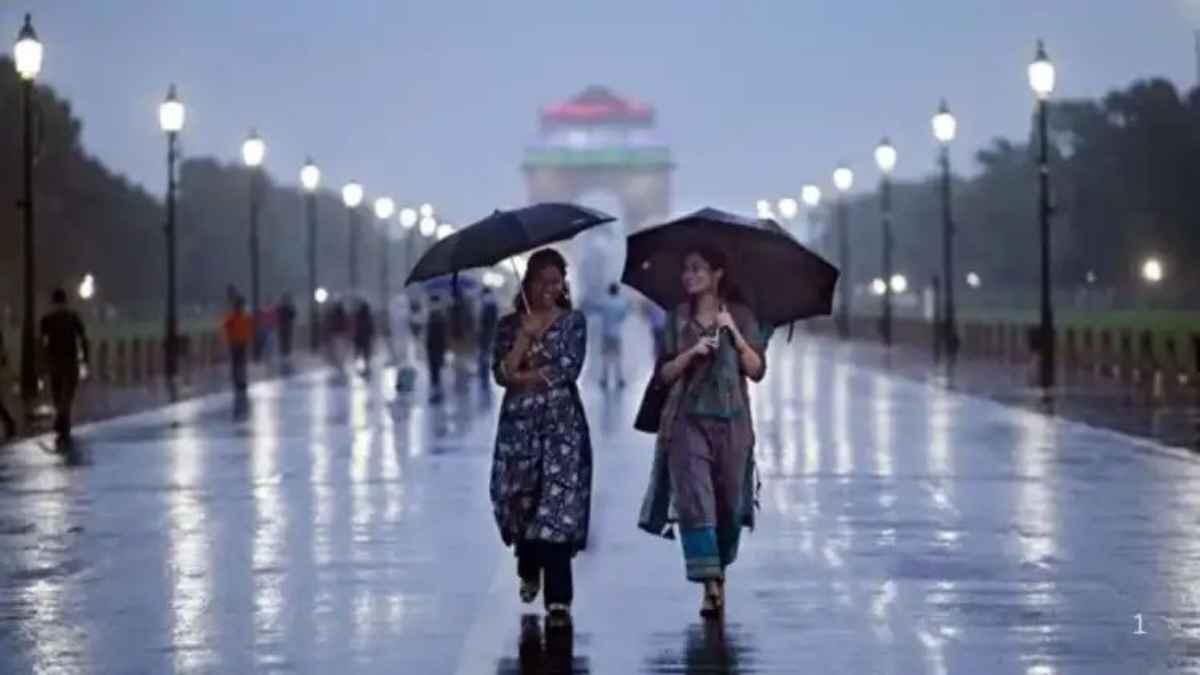 दिल्ली-NCR में मौसम का यू-टर्न: पश्चिमी विक्षोभ ने थामी गर्मी की रफ्तार, जानें कब तक होगी बारिश DelhiWeather