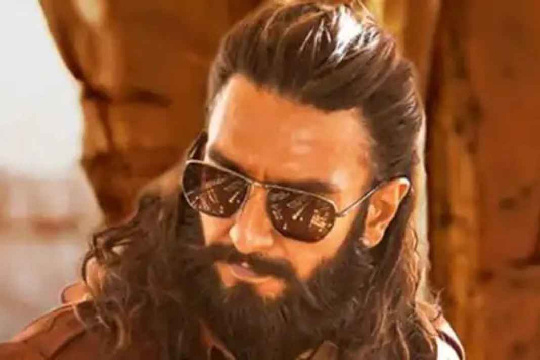 धुरंधर 2 की आंधी में उड़ी अक्षय कुमार की भूत बंगला? 31वें दिन रणवीर सिंह की फिल्म ने तोड़े कमाई के सारे बड़े रिकॉर्ड Dhurandhar