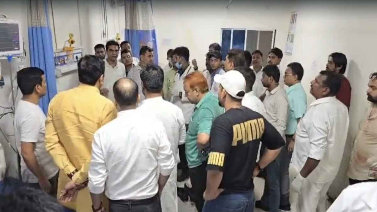 सीवान में पुलिस और एसटीएफ का बड़ा एक्शन! पूर्व बीजेपी एमएलसी के भतीजे के हत्यारे गैंगस्टर छोटू यादव का एनकाउंटर Former BJP MLC Manoj Singhs nephew murdered