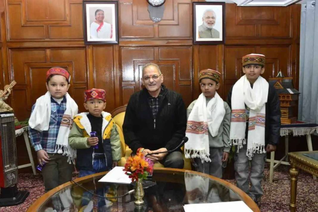 शिमला में आम जनता के लिए खुले ‘लोक भवन’ के दरवाजे! राज्यपाल ने किया बड़ा ऐलान, जानें सप्ताह में कितने दिन मिलेगी एंट्री? Governor Himachal Pradesh