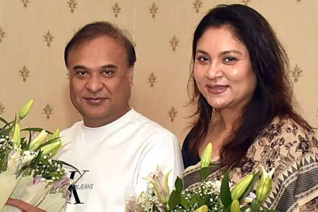 असम चुनाव में आया सबसे बड़ा भूचाल! पत्नी की ‘विदेशी संपत्ति’ पर बुरे फंसे सीएम हिमंता, जाएगी कुर्सी? Himanta Sarma and his wife