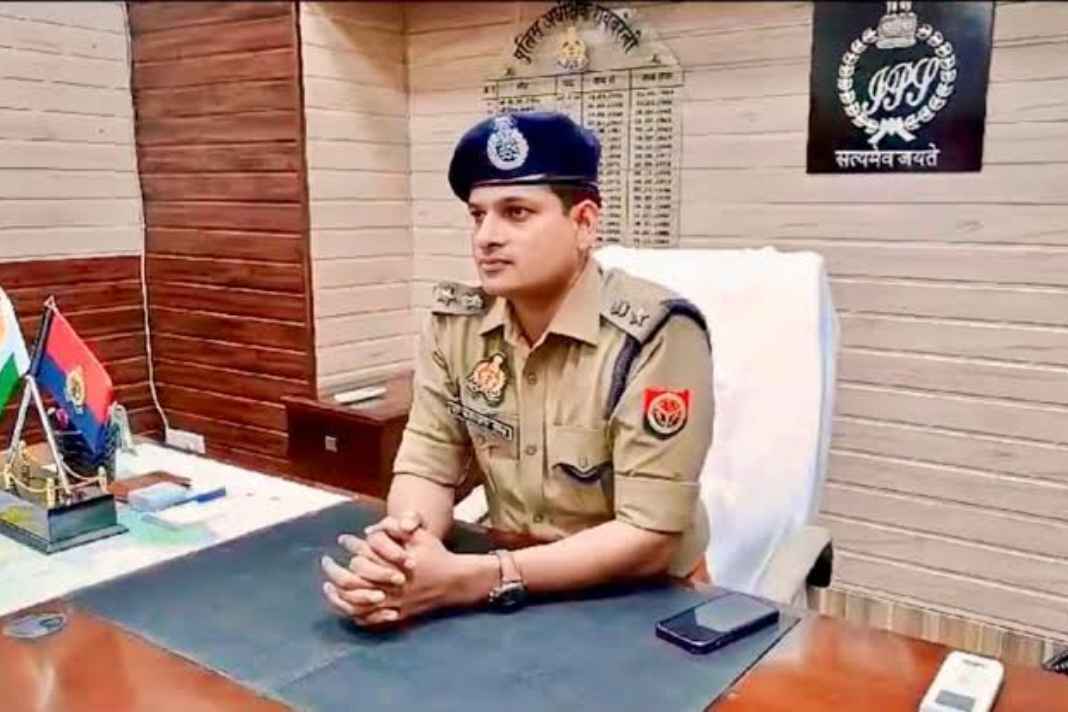 इलाहाबाद हाईकोर्ट में 4 घंटे तक क्यों खड़े रहे बस्ती के एसपी? कोर्ट ने लगाई कड़ी फटकार IPS Dr Yashveer Singh