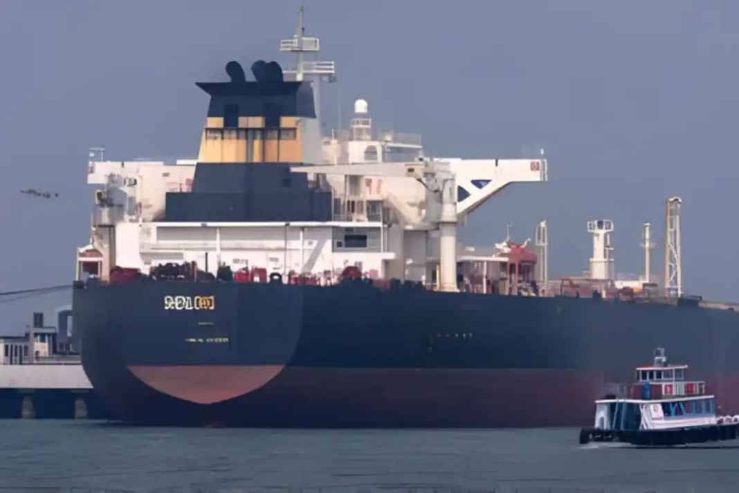 Indian ships conduct patrol in Strait of Hormuz