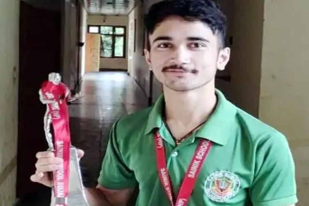 भरमौर के बेटे ने एनडीए परीक्षा में गाड़ा सफलता का झंडा, ऑल इंडिया 41वां रैंक लाकर दुनिया को चौंकाया Kartik Kapoor