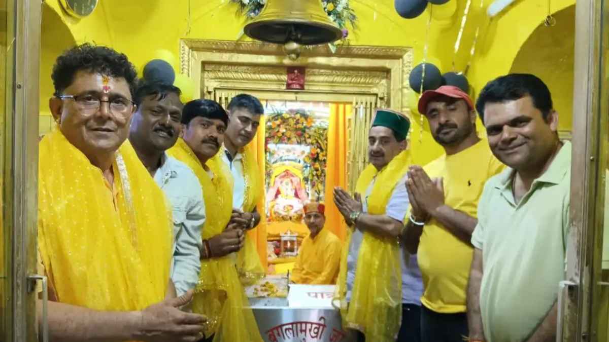 बगलामुखी जयंती पर कोटला पहुंचे विधायक केवल सिंह पठानिया: मां के दरबार में मांगी ऐसी दुआ, सुनकर गदगद हुए श्रद्धालु! Kewal Singh Pathania