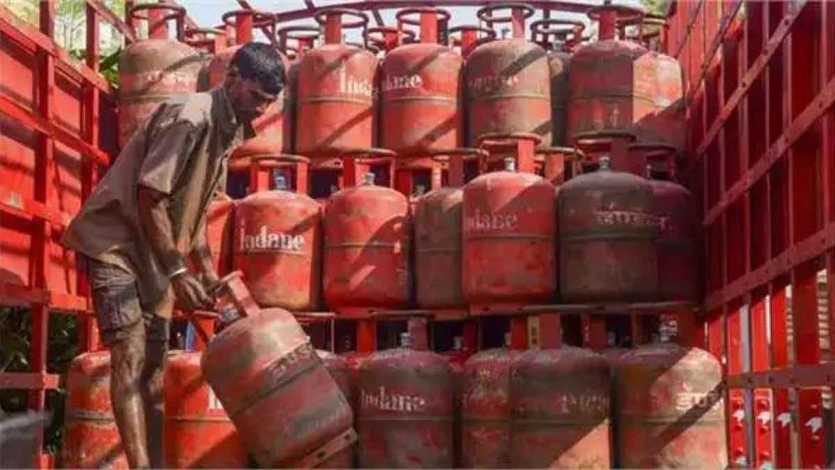 मिडिल ईस्ट संकट के बीच भारत ने पलटी बाजी: एलपीजी सप्लाई के लिए सरकार का मास्टर प्लान, अब नहीं होगी गैस की किल्लत LPG gas cylinders