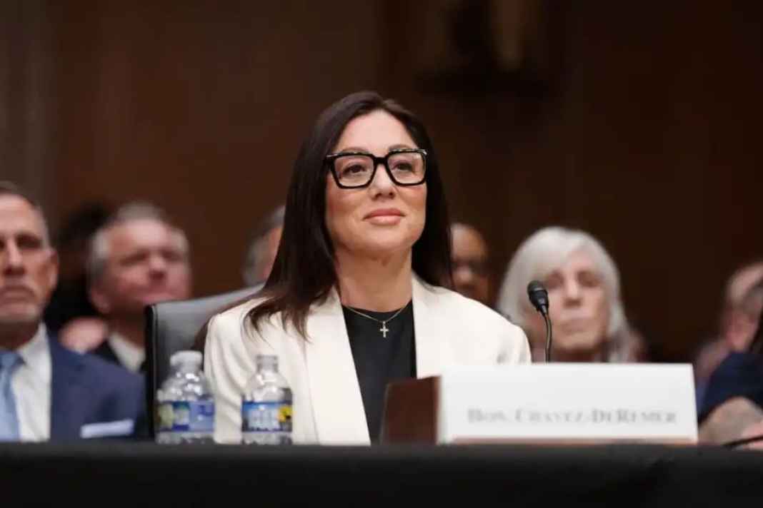 Lori Chavez-Deremer Resign: सरकारी खजाने पर ‘पूल पार्टी’ और शराब! अमेरिकी मंत्री के इस्तीफे की इनसाइड स्टोरी Lori Chavez-Deremer