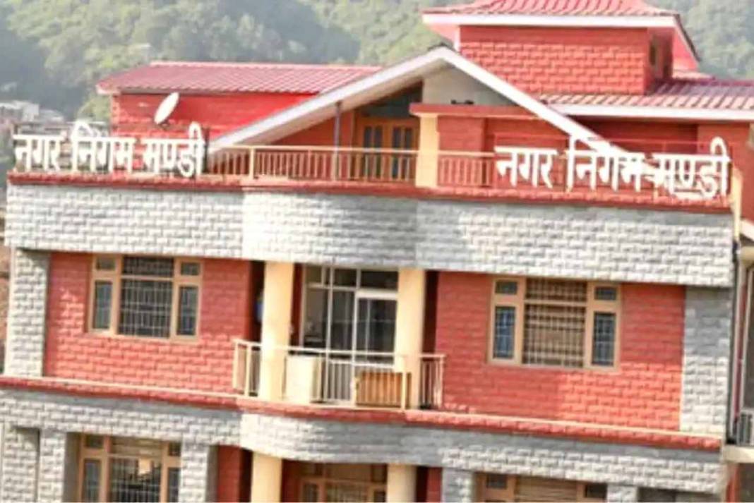 मंडी को लेकर सरकार का सबसे बड़ा प्लान तैयार! महिलाओं के लिए पिंक टॉयलेट और आवारा जानवरों से मिलेगी मुक्ति, जानिए पूरा बजट MC Mandi