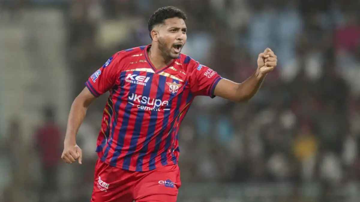इकाना में मोहसिन खान का ‘कोहराम’: कोलकाता के खिलाफ चटकाए 5 विकेट, उनादकट का ऐतिहासिक रिकॉर्ड ध्वस्त Mohsin Khan