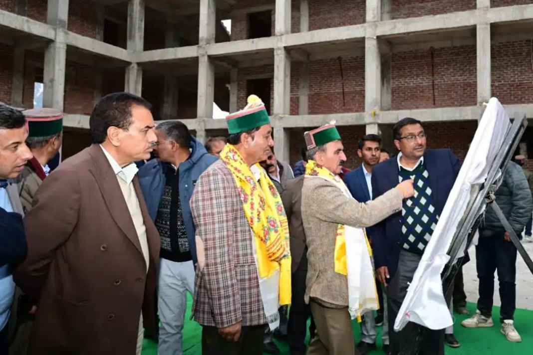 किन्नौर में सीएम सुक्खू का बड़ा एक्शन: बच्चों और पूर्व सैनिकों को दी करोड़ों की सौगात, अधिकारियों को सख्त निर्देश Mukhyamantri Sukhu