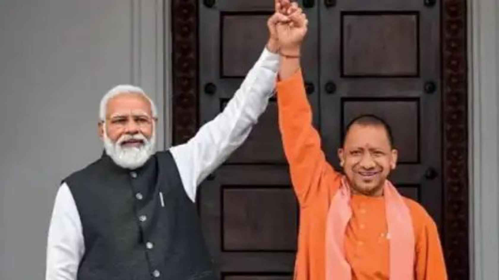 काशी में पीएम मोदी के स्वागत में योगी का भावुक संदेश, बोले- अविनाशी नगरी गढ़ेगी विकास का नया अध्याय Narendra Modi Varanasi visit PM Modi Kashi news