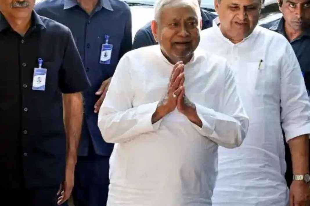नीतीश कुमार ने JDU में किया बड़ा फेरबदल, संजय झा बने राष्ट्रीय कार्यकारी अध्यक्ष; 24 नेताओं को मिली नई जिम्मेदारी Nitish Kumar JDU