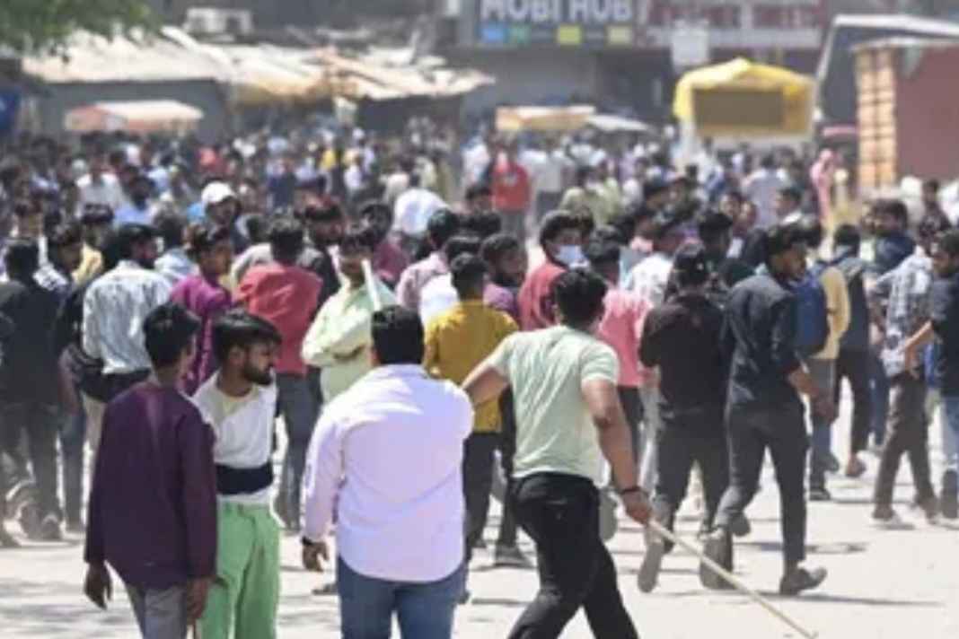 नोएडा हिंसा का खौफनाक सच: ‘मजदूर बिगुल दस्ता’ ने कैसे रची 3 दिन में शहर जलाने की बड़ी साजिश? Noida Violance