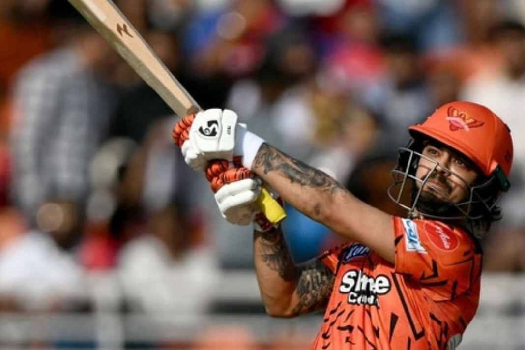 अभिषेक शर्मा के तूफान में उड़ा पंजाब, 18 गेंदों में जड़ा अर्धशतक; हैदराबाद ने खड़ा किया 220 का लक्ष्य PBKS vs SRH