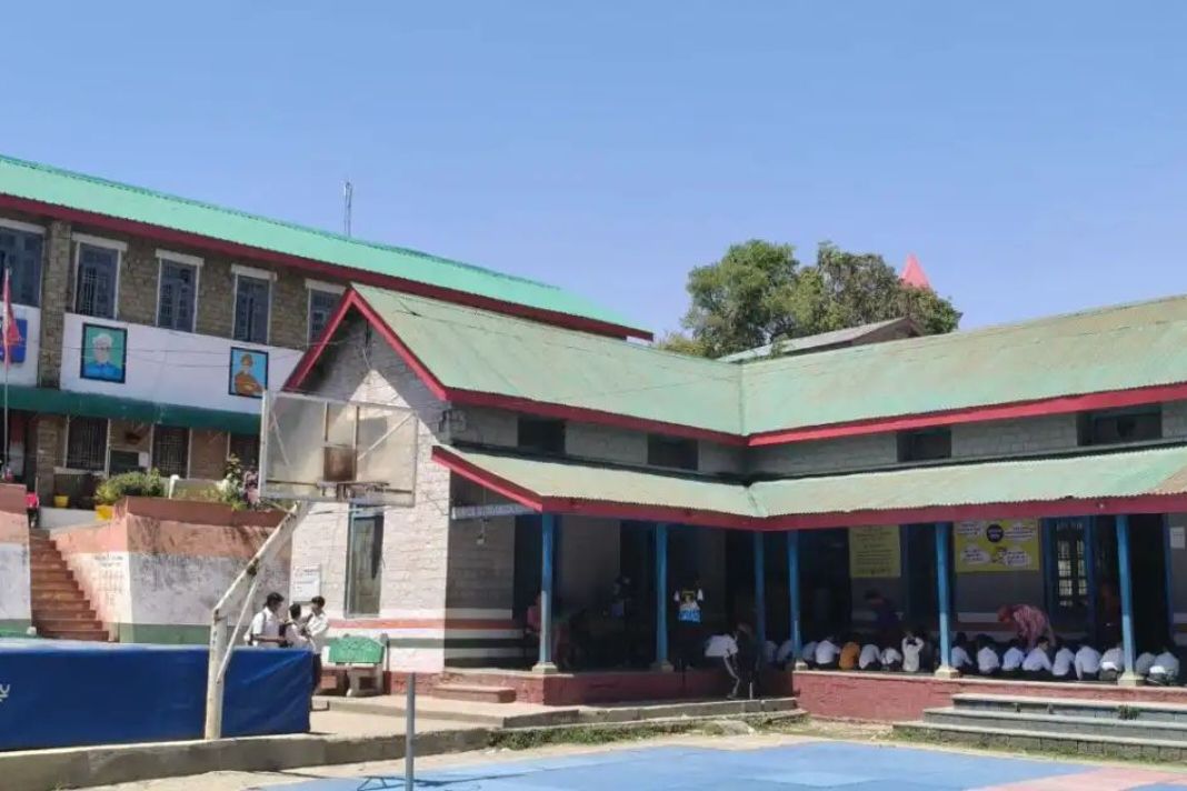 प्राइवेट स्कूल छोड़ इस सरकारी स्कूल में दौड़े छात्र, वजह जानकर आप भी रह जाएंगे हैरान PM Shri Government Model Senior Secondary School Jogindernagar