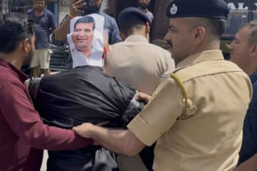 Police prevent burning of MLAs effigy at Daulatpur Chowk