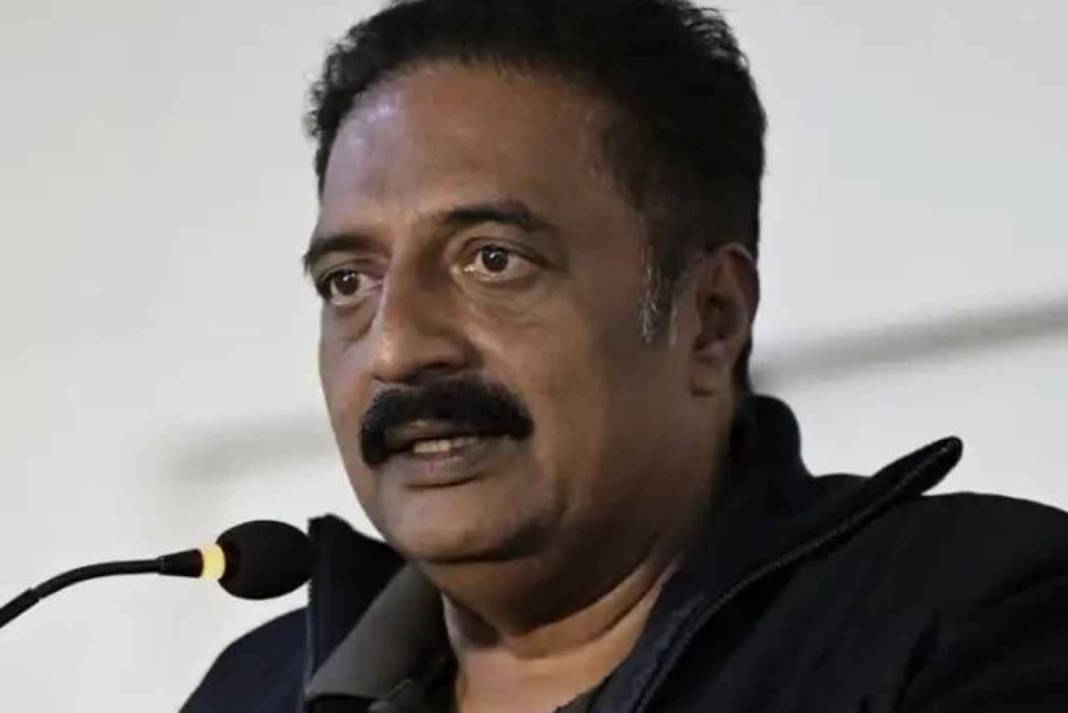 माँ के ईसाई रीति-रिवाज से अंतिम संस्कार पर ट्रोल्स ने घेरा, प्रकाश राज ने दिल छू लेने वाला जवाब देकर सबको सिखाया सबक Prakash Raj