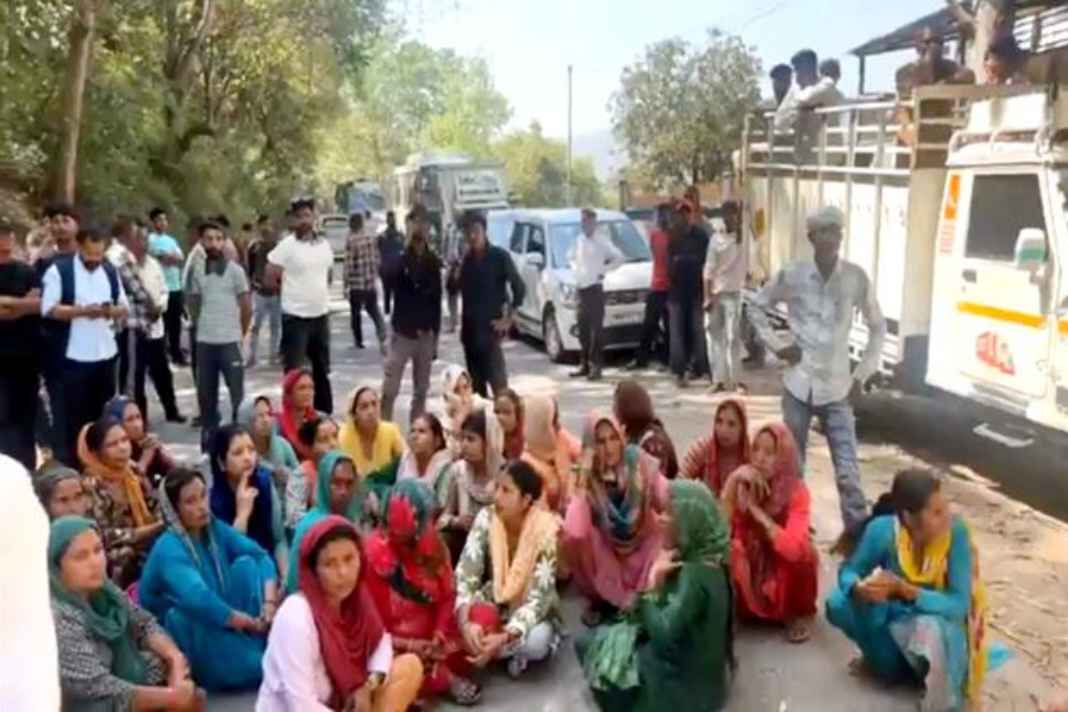 Protest at Shambhwala