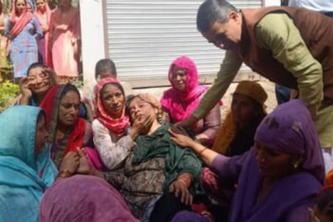 गोपालपुर हत्याकांड: आखिर सांस तक लड़ेंगे न्याय की लड़ाई, सिया की मां ने समाज से की साथ देने की अपील Raksha Devi the mother of Siya