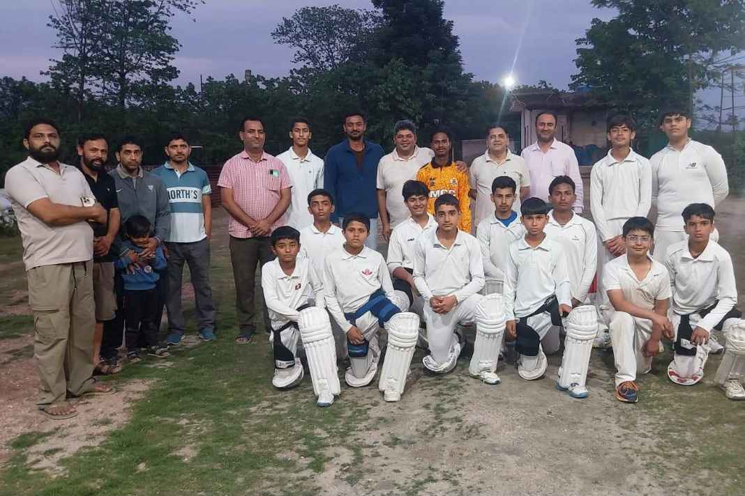 IPL स्टार पंकज जसवाल ने मैहतपुर में युवा क्रिकेटरों को दिए सफलता के मंत्र, दिए घातक तेज गेंदबाजी के टिप्स Rising Star Cricket Academy
